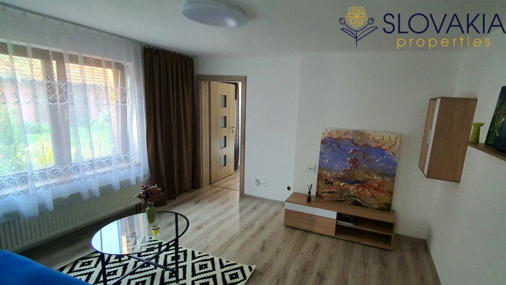 Na prenájom 2 izb byt v RD, Lužianky