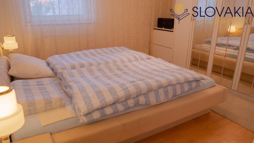 PREDANÉ Na predaj bungalov s garážou Šurany