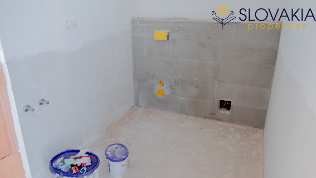 Novostavba dvojpodlažného domu - kaviareň aj bývanie