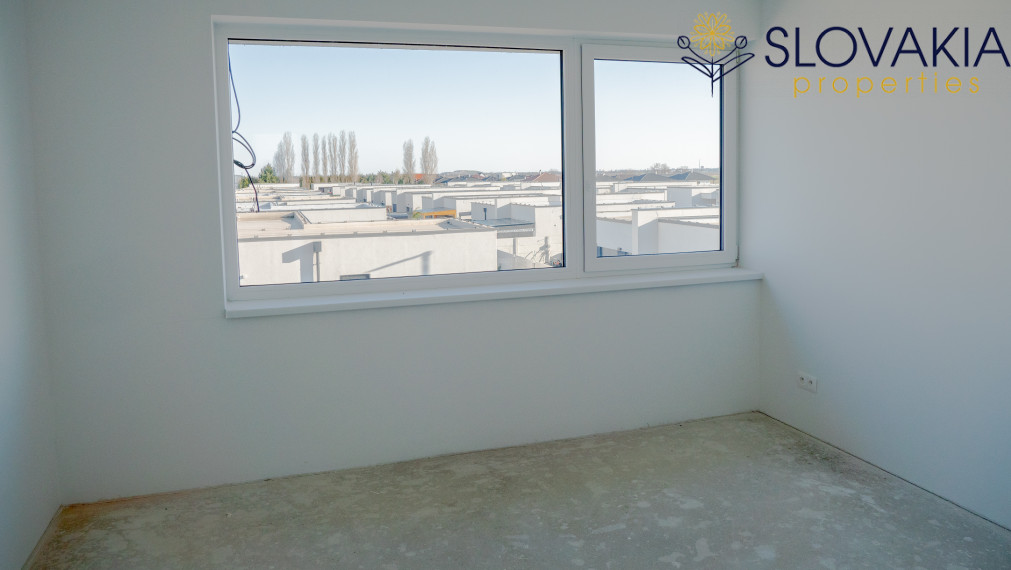 Novostavba dvojpodlažného domu - kaviareň aj bývanie