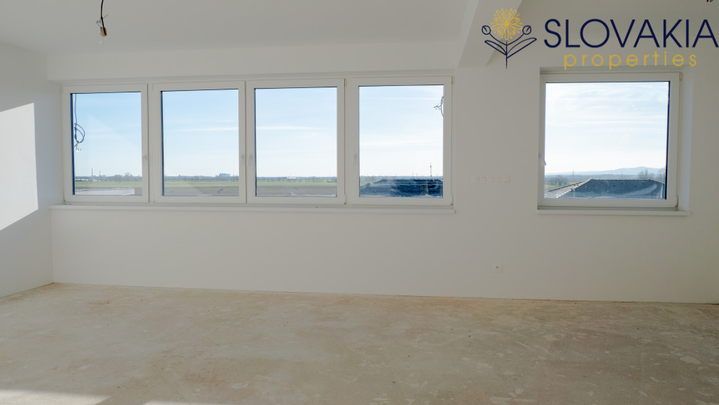 Novostavba dvojpodlažného domu - kaviareň aj bývanie