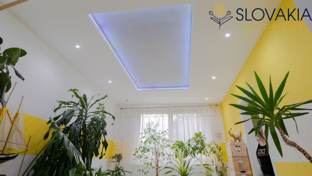 Na predaj 3 izbový prerobený byt s loggiou, zelená lokalita