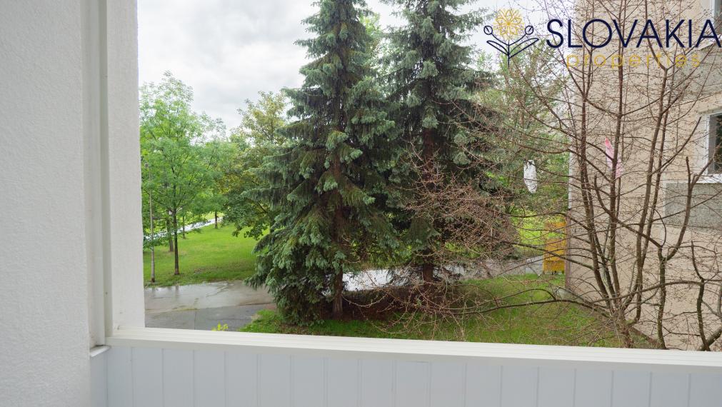 Na predaj 3 izbový prerobený byt s loggiou, zelená lokalita