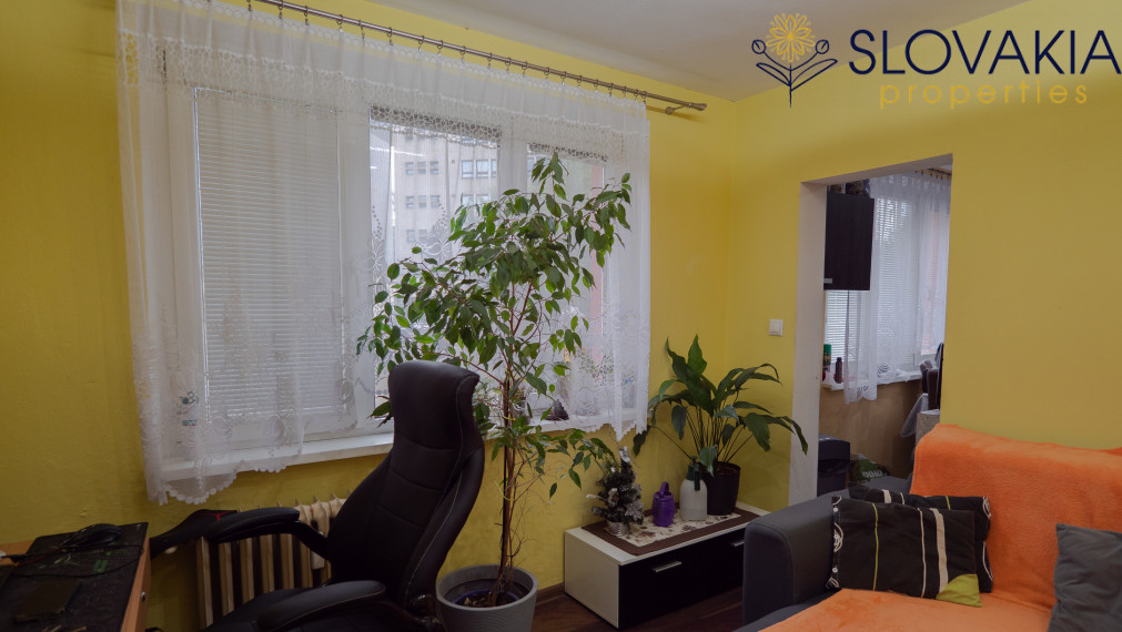 2 izbový byt s balkónom na predaj, centrum Banská Bystrica