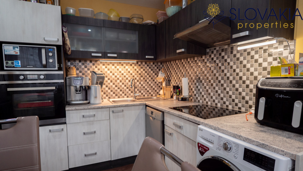 2 izbový byt s balkónom na predaj, centrum Banská Bystrica