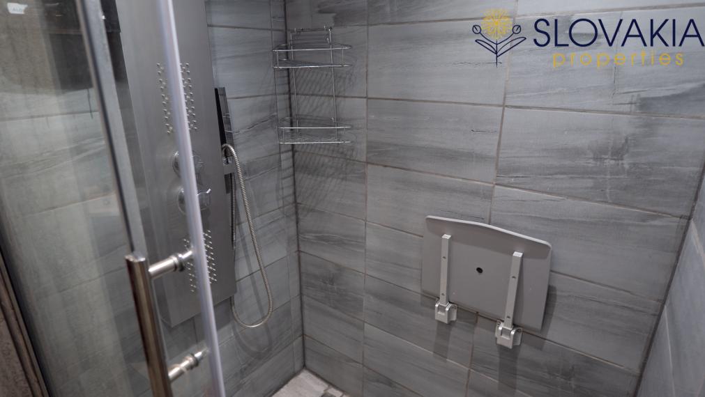 2 izbový byt s balkónom na predaj, centrum Banská Bystrica