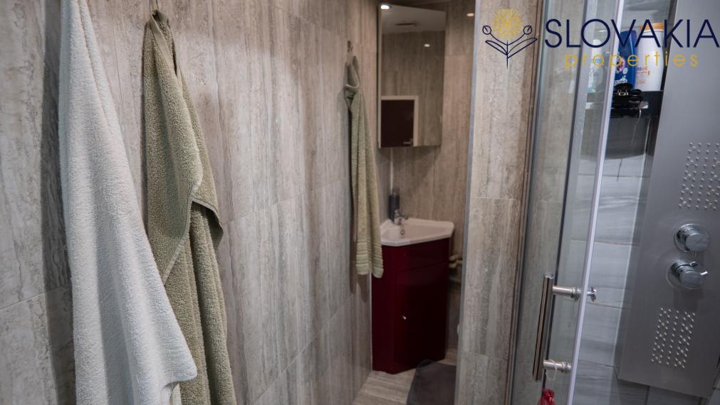 2 izbový byt s balkónom na predaj, centrum Banská Bystrica