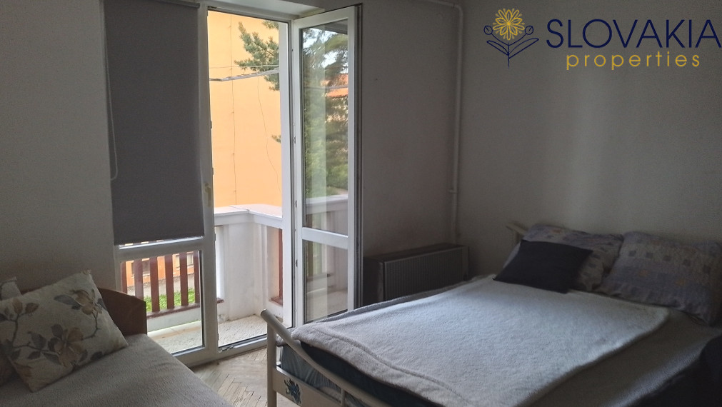 Na predaj 2 izb.byt s loggiou