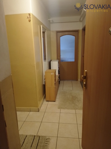 Na predaj 2 izb.byt s loggiou