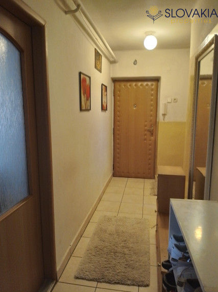 Na predaj 2 izb.byt s loggiou