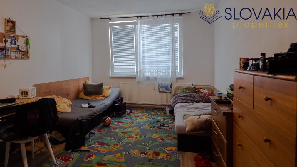 PRENAJATÉ Na prenájom 4 izbový byt s balkónom, Klokočina