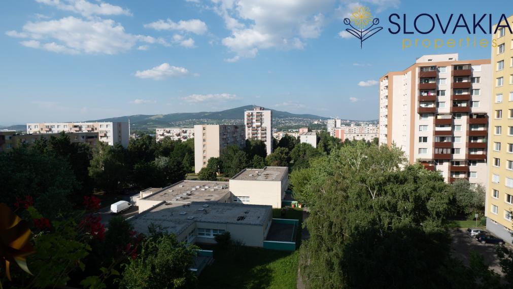 PRENAJATÉ Na prenájom 4 izbový byt s balkónom, Klokočina