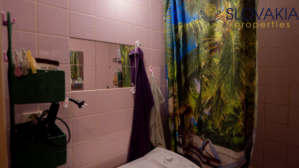 PRENAJATÉ Na prenájom 4 izbový byt s balkónom, Klokočina