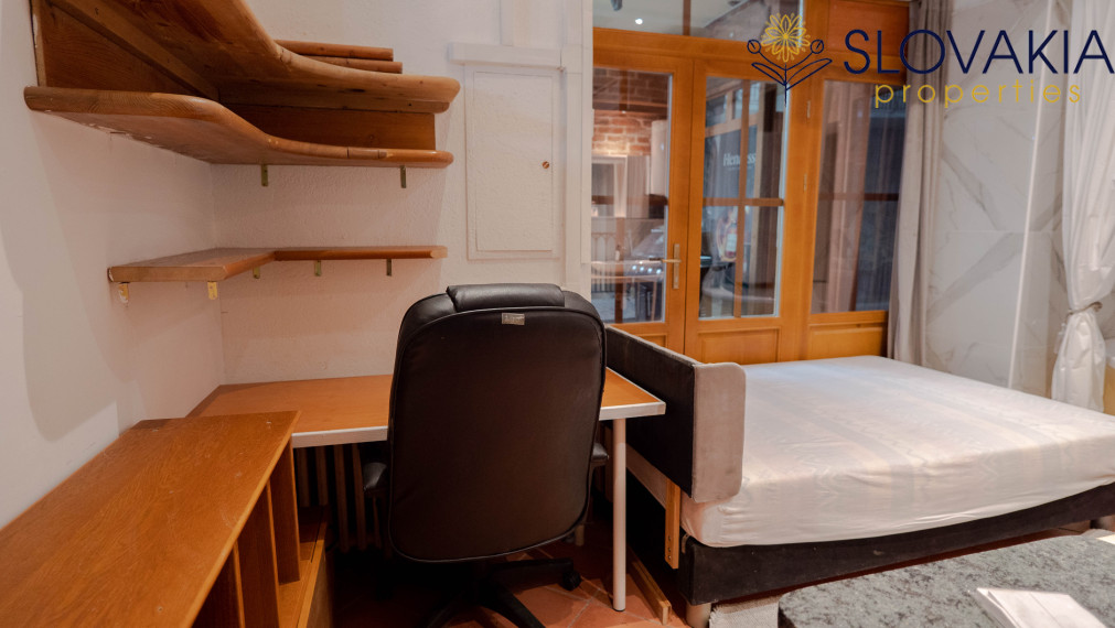 Na prenájom 2 izbový štýlový byt, pešia zóna Nitra