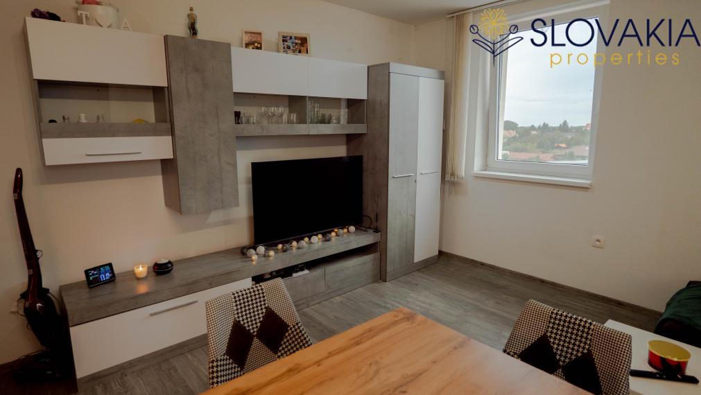 PREDANÉ! Na predaj 3 izbový byt s balkónom