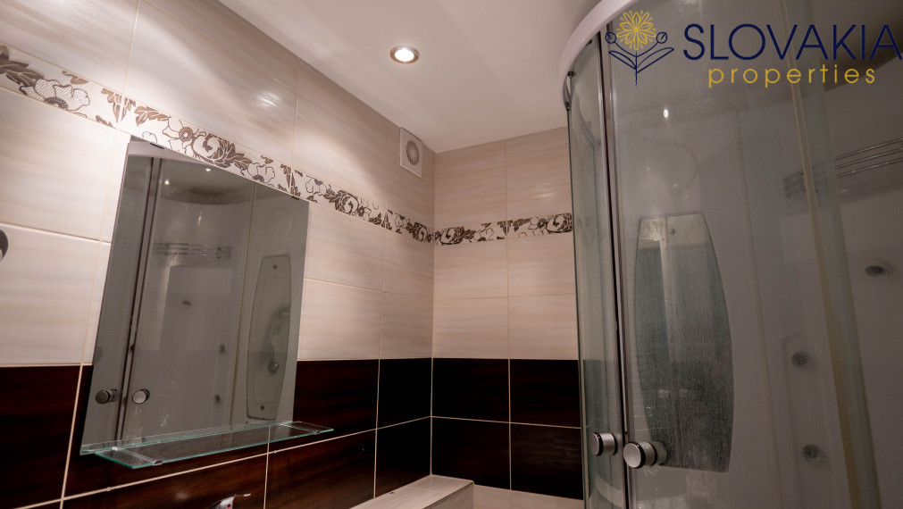 PREDANÉNa predaj veľký 2 izbový byt s balkónom