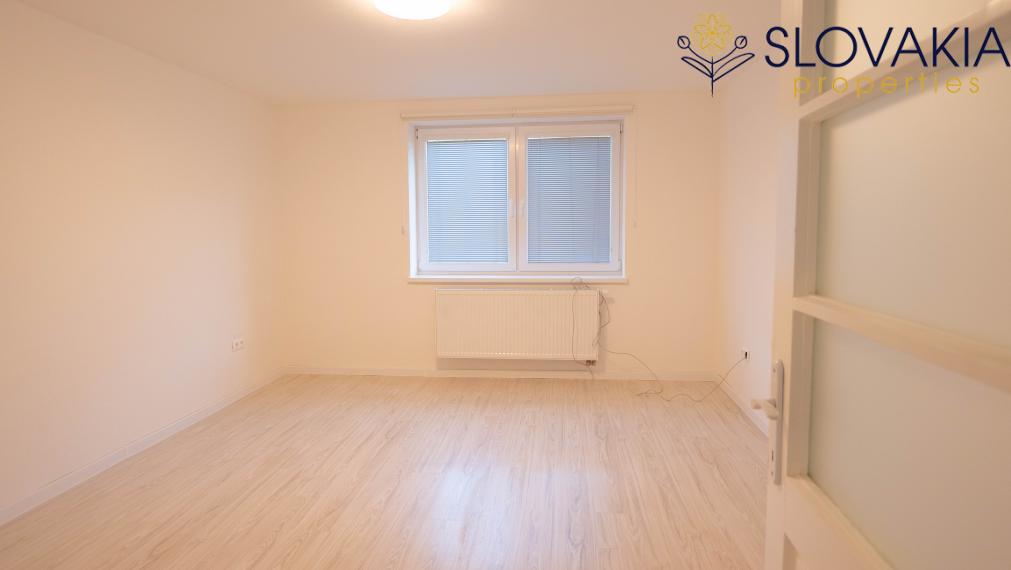 Na prenájom RD v Cabaj Čápore s terasou