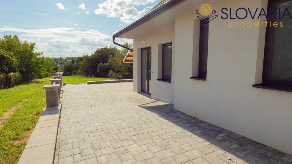 Na prenájom RD v Cabaj Čápore s terasou