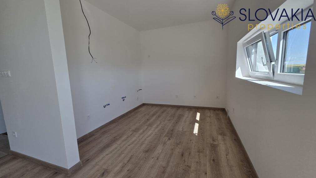 Na predaj 4i RD na Red OAK Lužianky (dvojdom) v štandarde