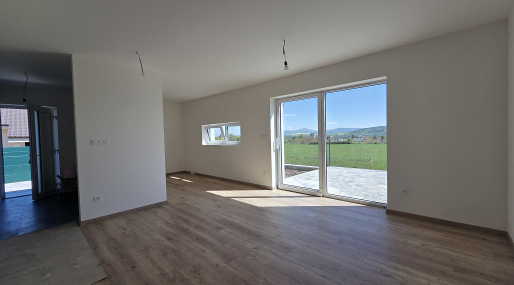 Na predaj 4i RD na Red OAK Lužianky (dvojdom) v štandarde
