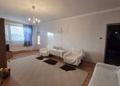 Rodinný dom podpivničený, 11árový pozemok, vynikajúci stav - fotografia 19