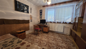 Rodinný dom podpivničený, 11árový pozemok, vynikajúci stav - fotografia 34