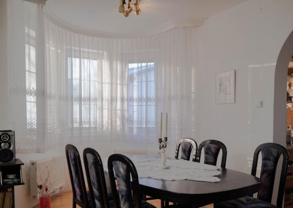 Na predaj bungalov s garážou, výborná lokalita, Šurany