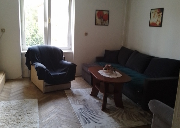 Na predaj 2 izb.byt s loggiou