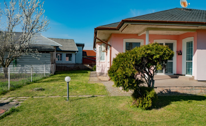 PREDANÉ Na predaj bungalov s garážou Šurany - fotografia 26