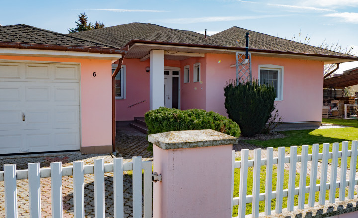 PREDANÉ Na predaj bungalov s garážou Šurany - fotografia 2