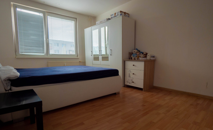 PREDANÉNa predaj veľký 2 izbový byt s balkónom - fotografia 9