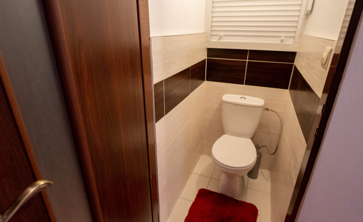 PREDANÉNa predaj veľký 2 izbový byt s balkónom - fotografia 12