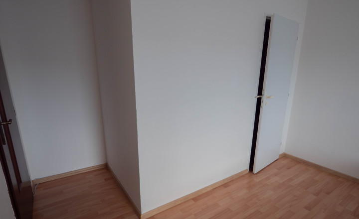 PREDANÉNa predaj veľký 2 izbový byt s balkónom - fotografia 11