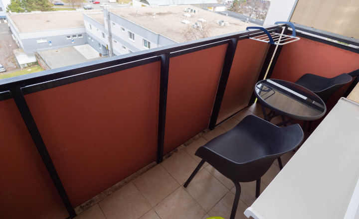 PREDANÉNa predaj veľký 2 izbový byt s balkónom - fotografia 7