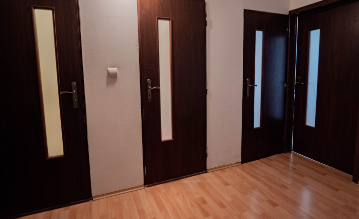 PREDANÉNa predaj veľký 2 izbový byt s balkónom - fotografia 15