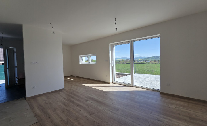 Na predaj 4i RD na Red OAK Lužianky (dvojdom) v štandarde