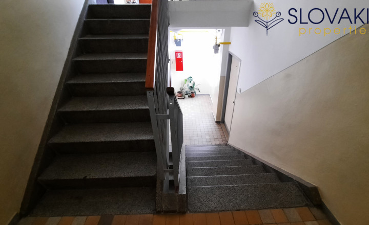 Na predaj 3 izbový, mezonetový byt, centrum Poprad - fotografia 15