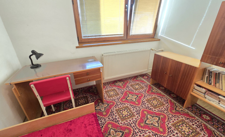 Rodinný dom podpivničený, 11árový pozemok, vynikajúci stav - fotografia 21